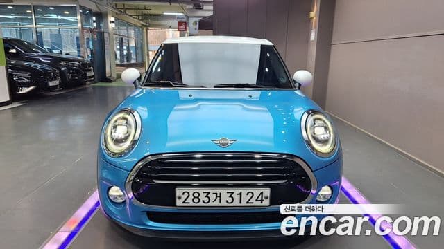 Mini Cooper 3세대, 2019 2