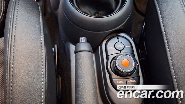 Mini Cooper 3세대, 2019 13