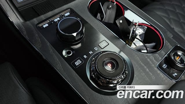 Genesis GV80 чёрный, 2025 9