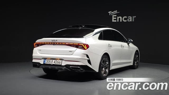 Kia K5 гибрид 3세대 Signature, 2023 2