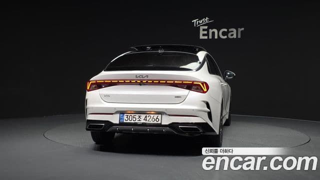 Kia K5 гибрид 3세대 Signature, 2023 4