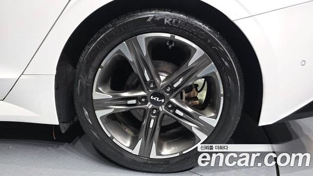 Kia K5 гибрид 3세대 Signature, 2023 все фото