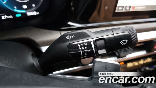 Kia K5 гибрид 3세대 Signature, 2023 17