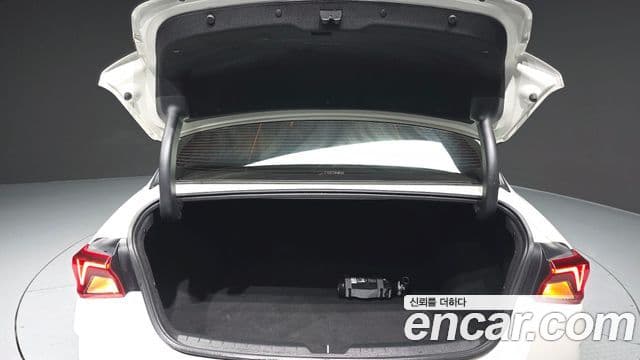 Kia K5 гибрид 3세대 Signature, 2023 20