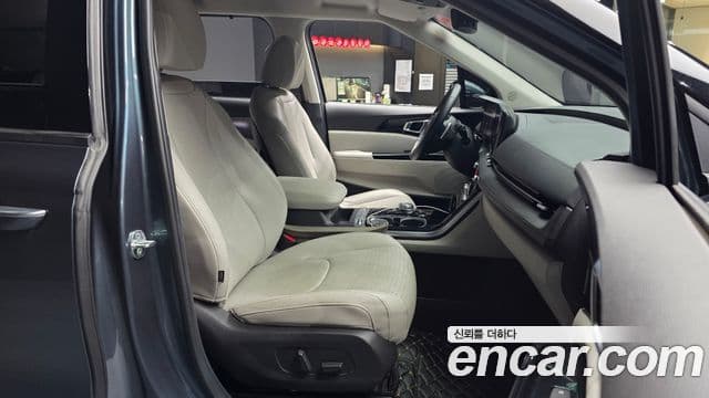 Kia Carnival 4세대 Signature, 2021 11