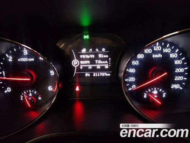 Kia All New Carnival Luxury, 2016 все фото