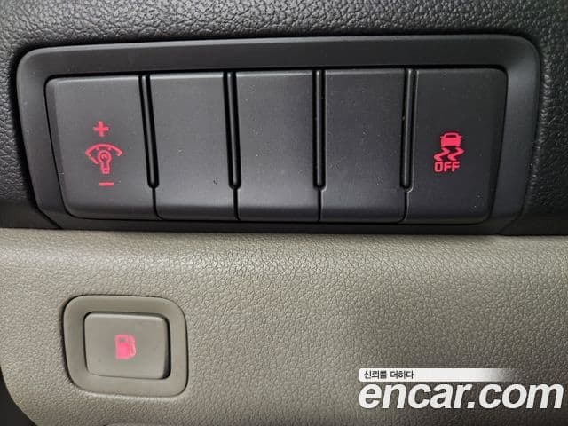 Kia All New Carnival Luxury, 2016 10