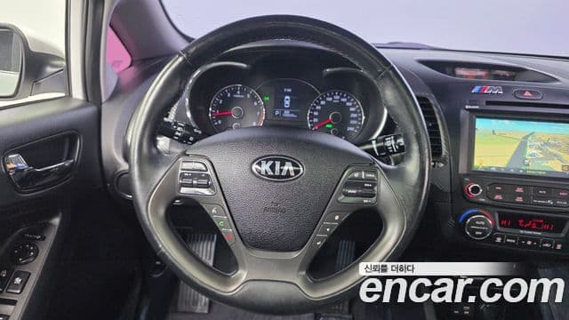 Kia K3 Prestige, 2015 13