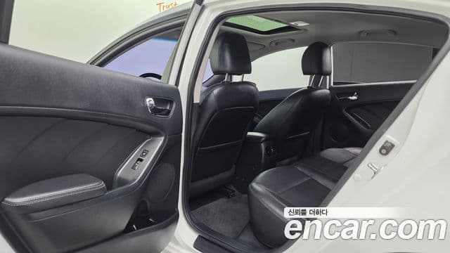 Kia K3 Prestige, 2015 16