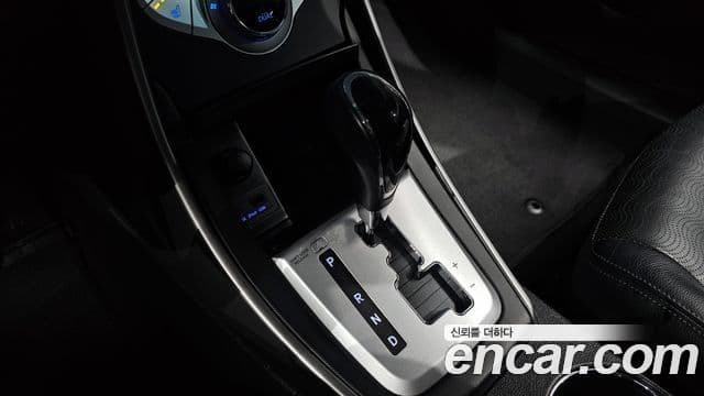 Hyundai Avante MD Luxury, 2012 9