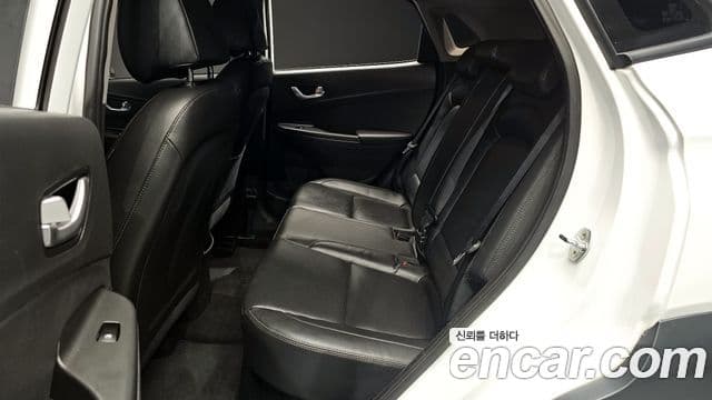 Hyundai The / новый New Kona гибрид Modern, 2021 12