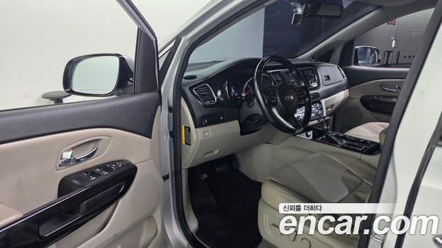 Kia The / новый New Carnival Prestige, 2019 10