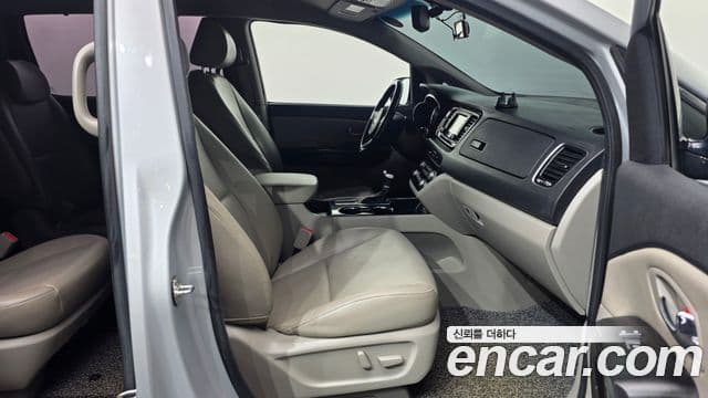 Kia The / новый New Carnival Prestige, 2019 11