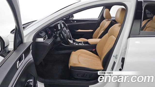 Kia K5 3세대 Prestige, 2022 10