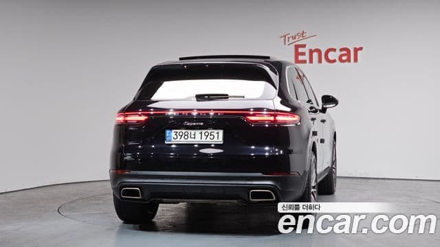 Porsche Cayenne (PO536), 2020 4