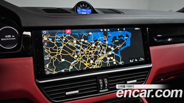 Porsche Cayenne (PO536), 2020 14