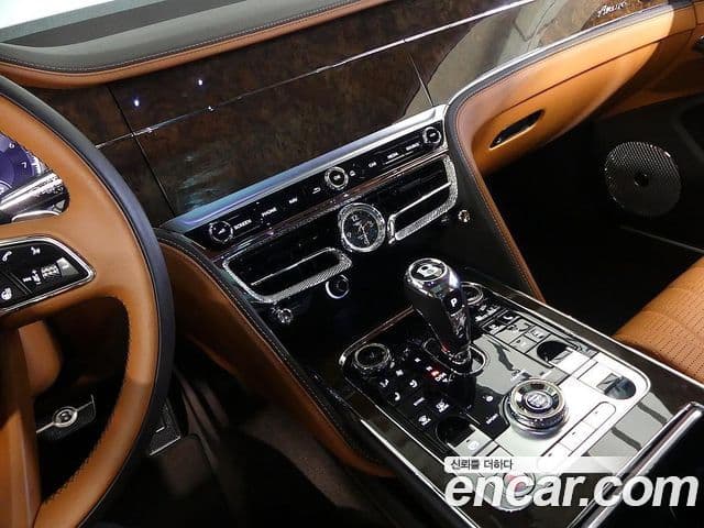 Bentley Flying Spur 3세대 4.0 Azure, 2023 14