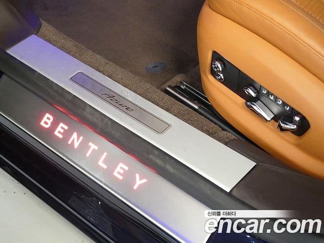 Bentley Flying Spur 3세대 4.0 Azure, 2023 16
