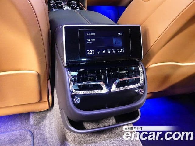 Bentley Flying Spur 3세대 4.0 Azure, 2023 17