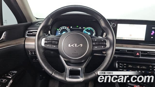 Kia K5 гибрид 3세대 Noblesse, 2023 16