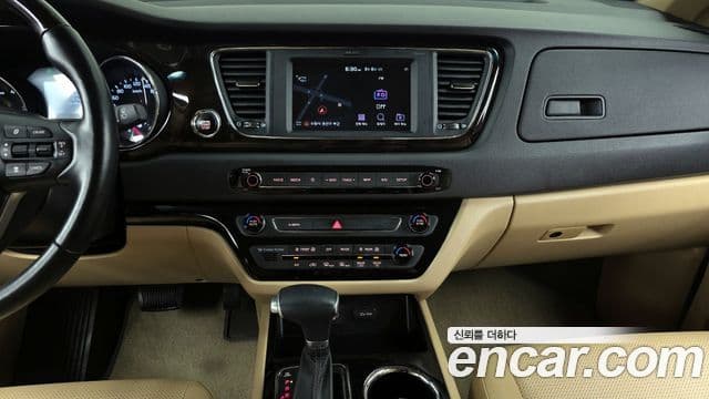 Kia The / новый New Carnival Prestige, 2019 14