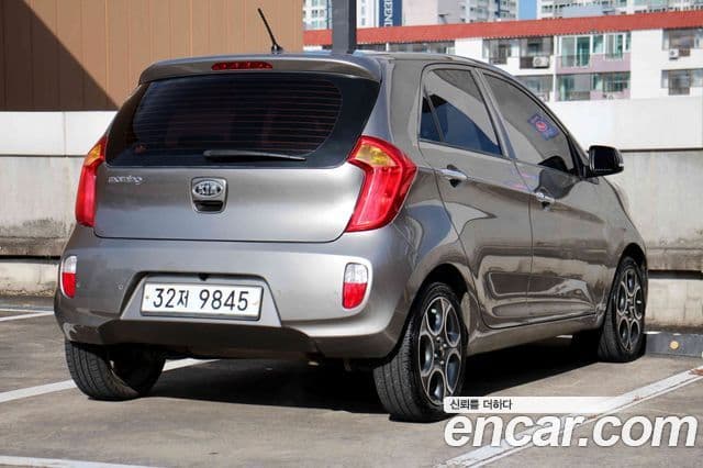 Kia All New Morning Luxury, 2012 4