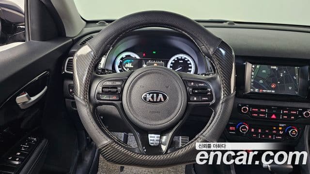 Kia Niro Prestige, 2017 13