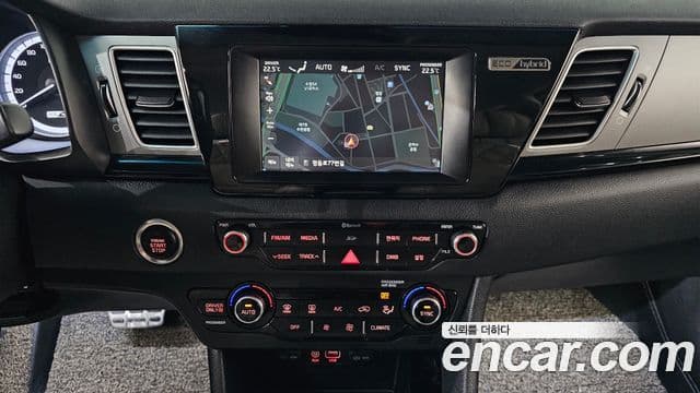 Kia Niro Prestige, 2017 14