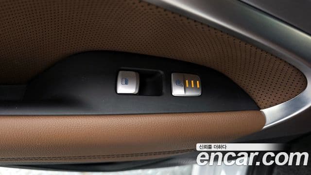 Genesis G70 Elite, 2019 18