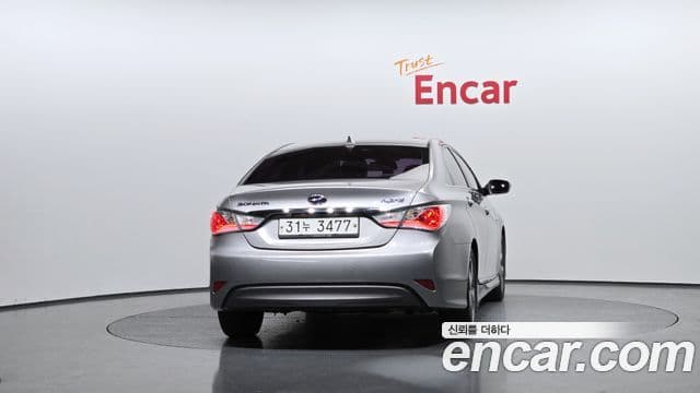 Hyundai Sonata гибрид Premier, 2013 4