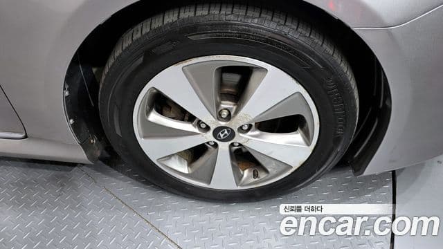 Hyundai Sonata гибрид Premier, 2013 все фото