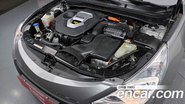 Hyundai Sonata гибрид Premier, 2013 6