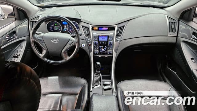 Hyundai Sonata гибрид Premier, 2013 7