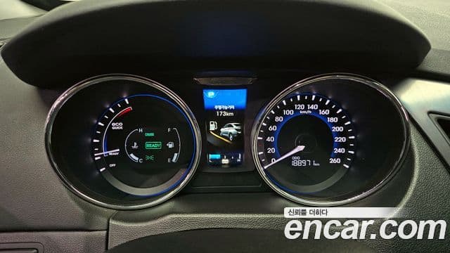 Hyundai Sonata гибрид Premier, 2013 8