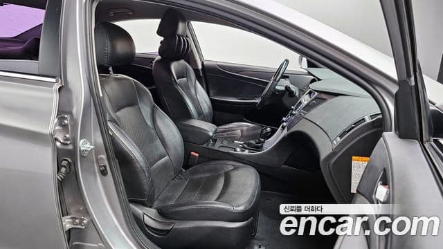 Hyundai Sonata гибрид Premier, 2013 10