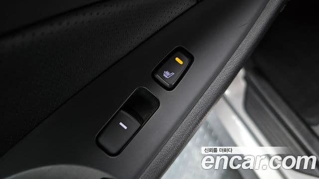 Hyundai Sonata гибрид Premier, 2013 17