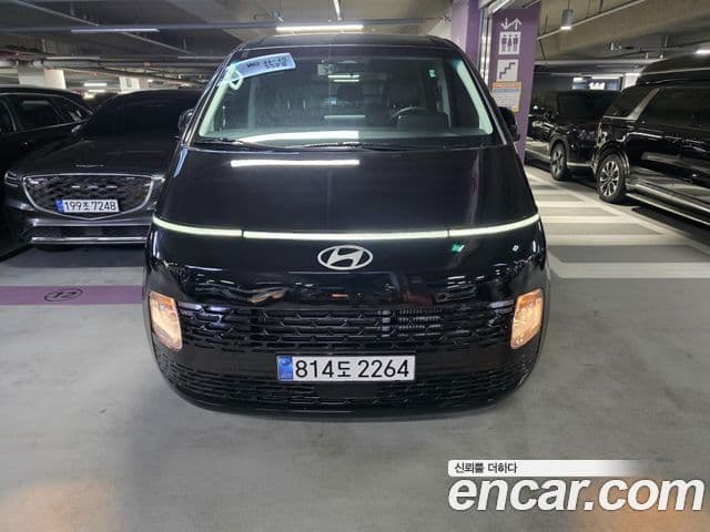 Hyundai Staria Modern, 2025 1