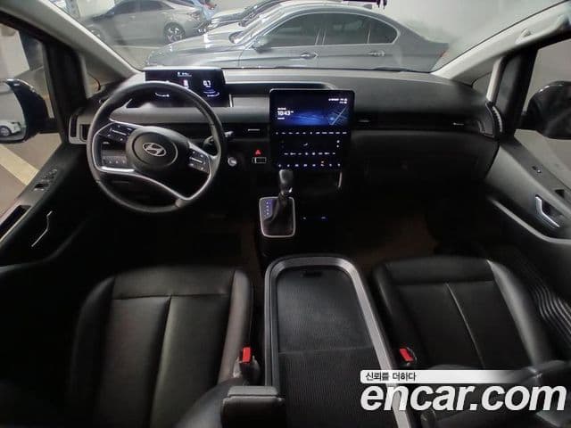 Hyundai Staria Modern, 2025 6