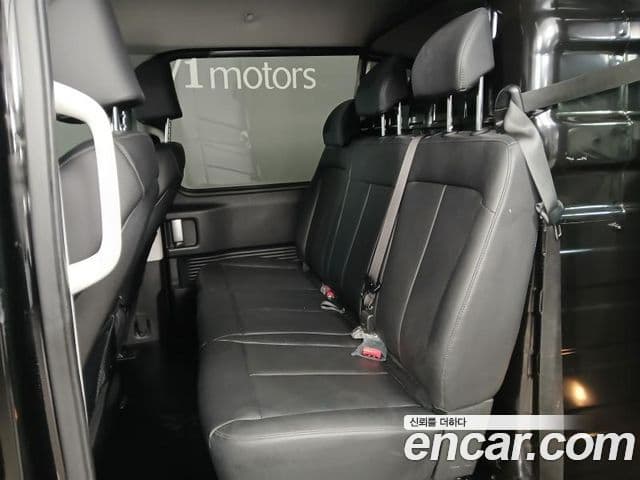 Hyundai Staria Modern, 2025 7