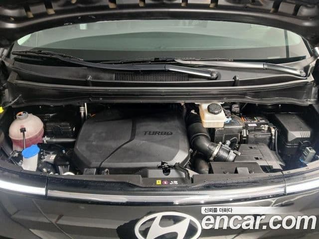Hyundai Staria Modern, 2025 19
