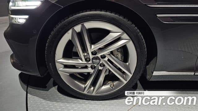 Genesis G80 (RG3) бензин 2.5 турбо AWD, 2025 все фото