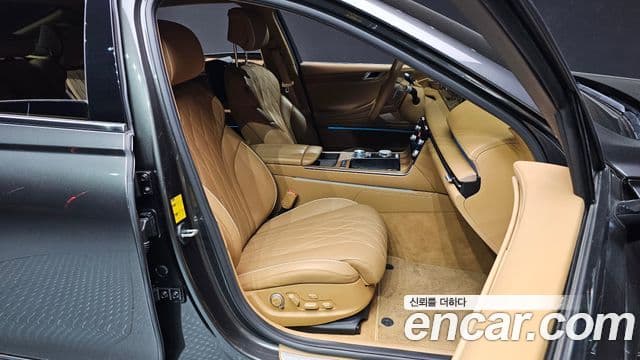 Genesis G80 (RG3) бензин 2.5 турбо AWD, 2025 10