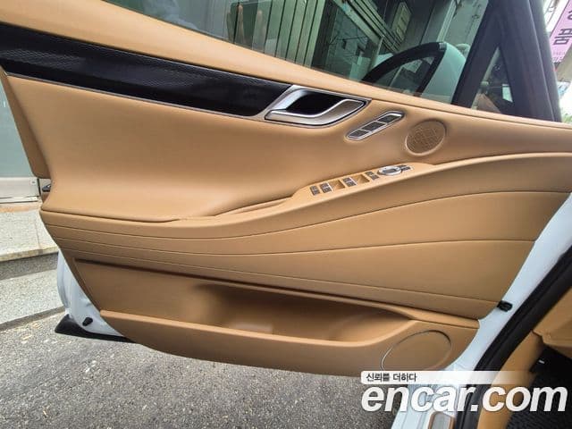 Genesis G80 (RG3) бензин 2.5 турбо AWD, 2026 9