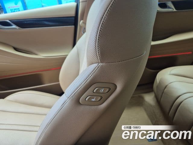 Genesis G80 (RG3) бензин 2.5 турбо AWD, 2026 12