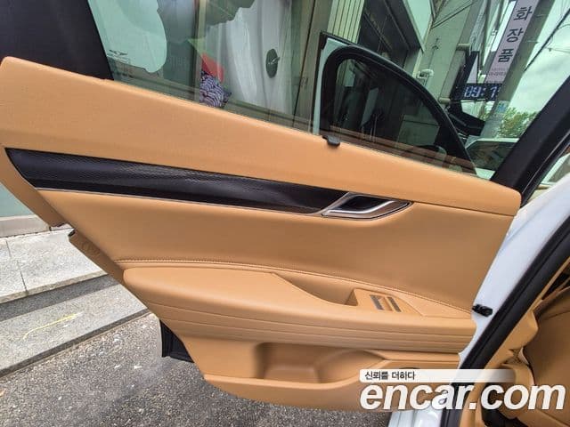 Genesis G80 (RG3) бензин 2.5 турбо AWD, 2026 13