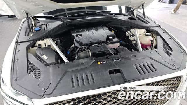 Genesis GV70, 2022 6