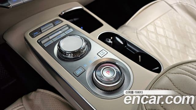 Genesis GV70, 2022 9