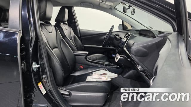 Toyota 프리우스 4세대 1.8 E, 2018 11