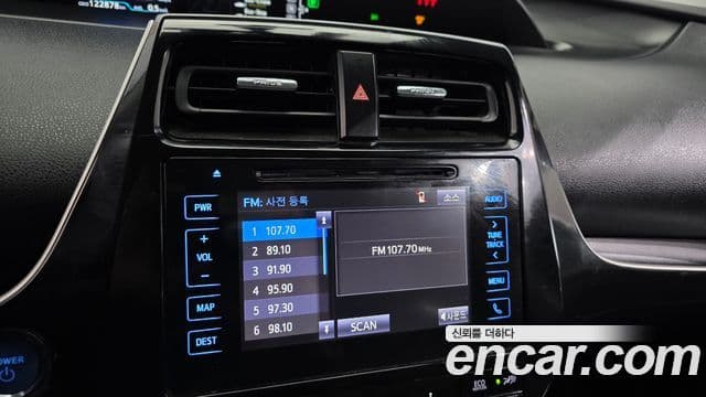 Toyota 프리우스 4세대 1.8 E, 2018 14