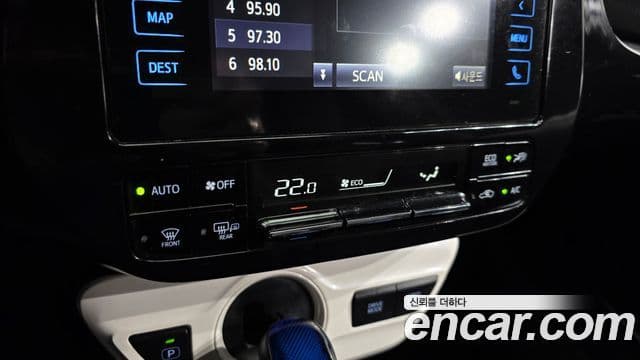 Toyota 프리우스 4세대 1.8 E, 2018 16